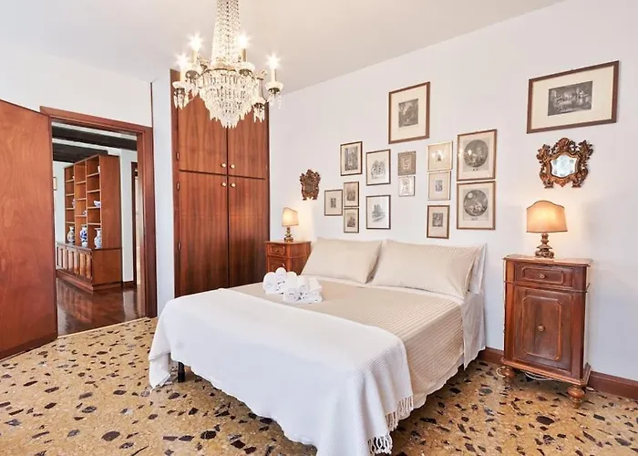San Marco Bell Tower House Apartment